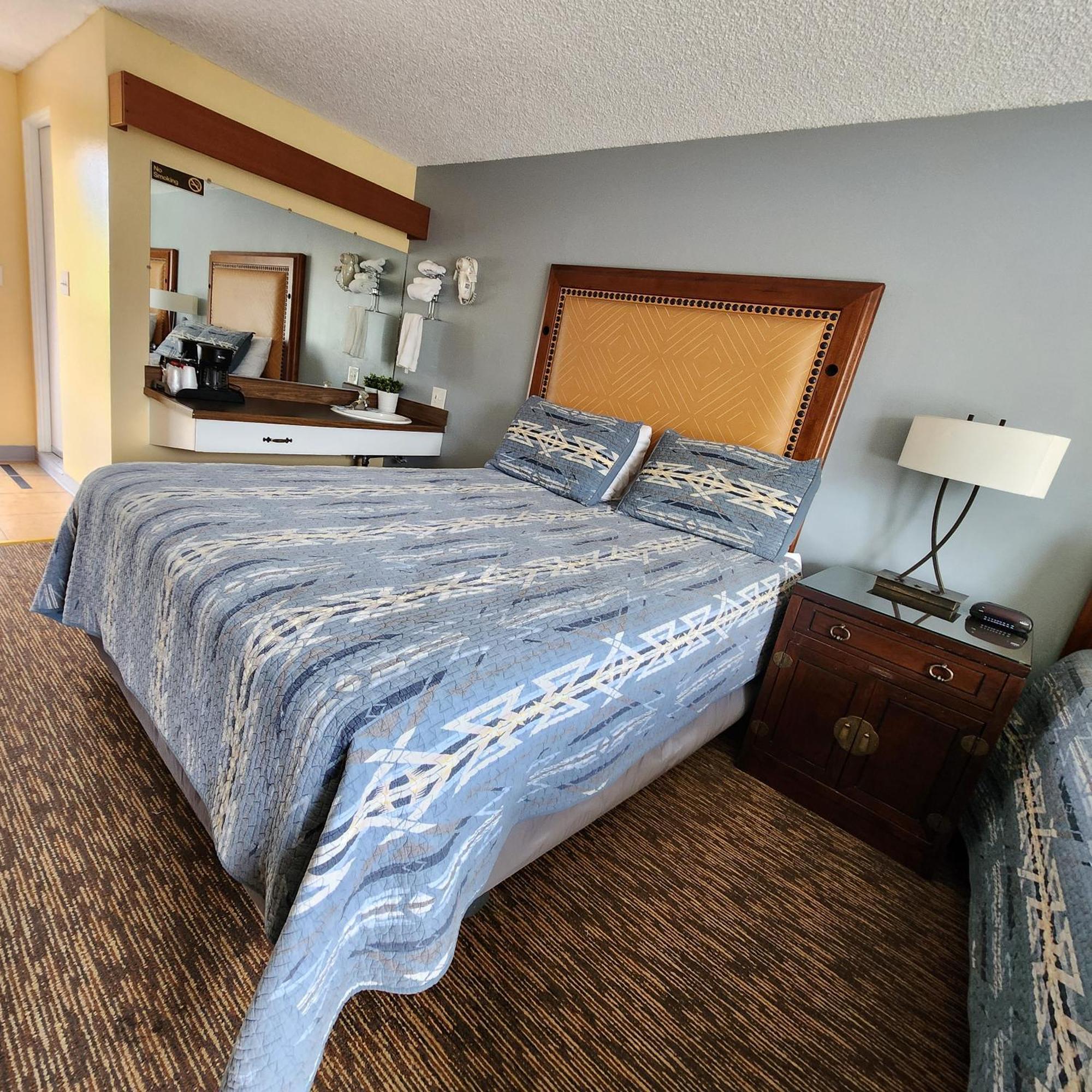 Columbia Gorge Inn カスケード・ロックス エクステリア 写真