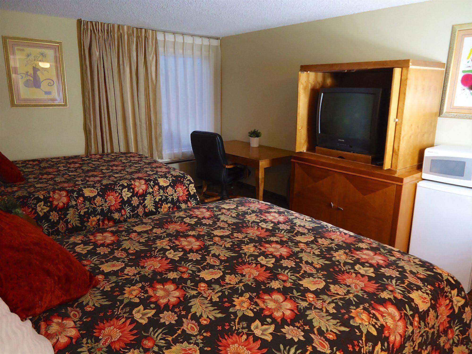 Columbia Gorge Inn カスケード・ロックス エクステリア 写真